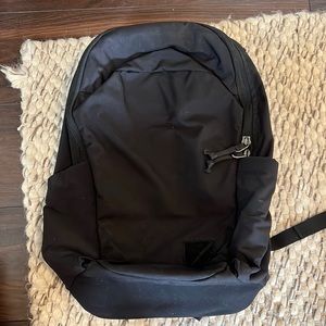 Evergoods Civic Half Zip 22L